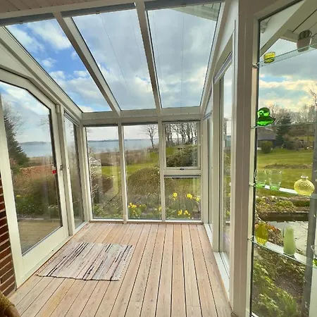 Quarto em Acomodações Particulares Vaerelse Med Udsigt Over Limfjorden - Rolige Omgivelser Og Adgang Til Flot Have *